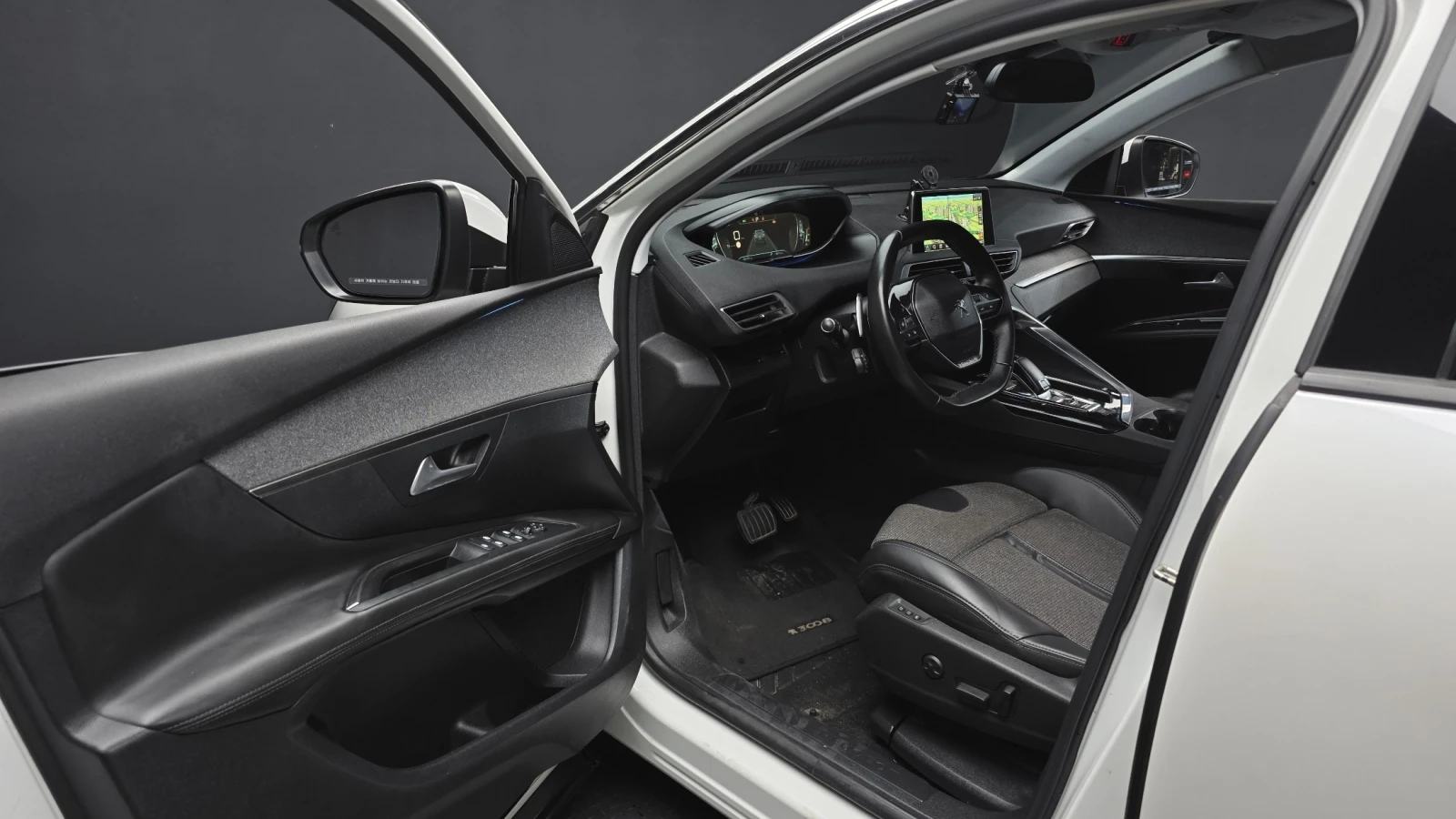 Peugeot 3008 1.6 BlueHDi Allure, снимка 9 - Автомобили и джипове - 55719729