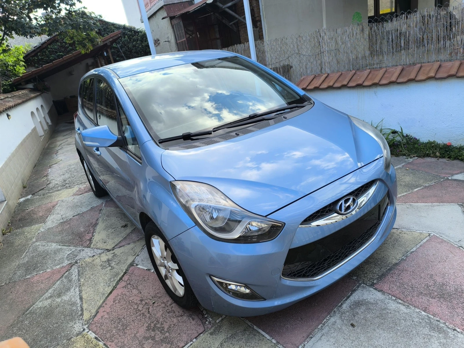 Hyundai Ix20 1.6 бензин , снимка 3 - Автомобили и джипове - 56107823