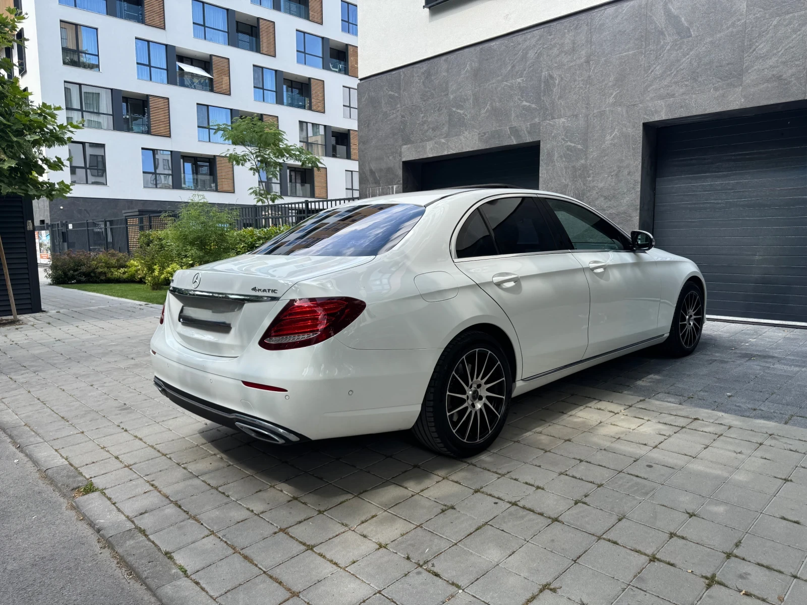 Mercedes-Benz E 350, снимка 5 - Автомобили и джипове - 56269917