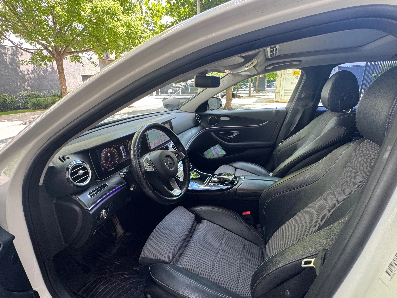 Mercedes-Benz E 350, снимка 13 - Автомобили и джипове - 56269917