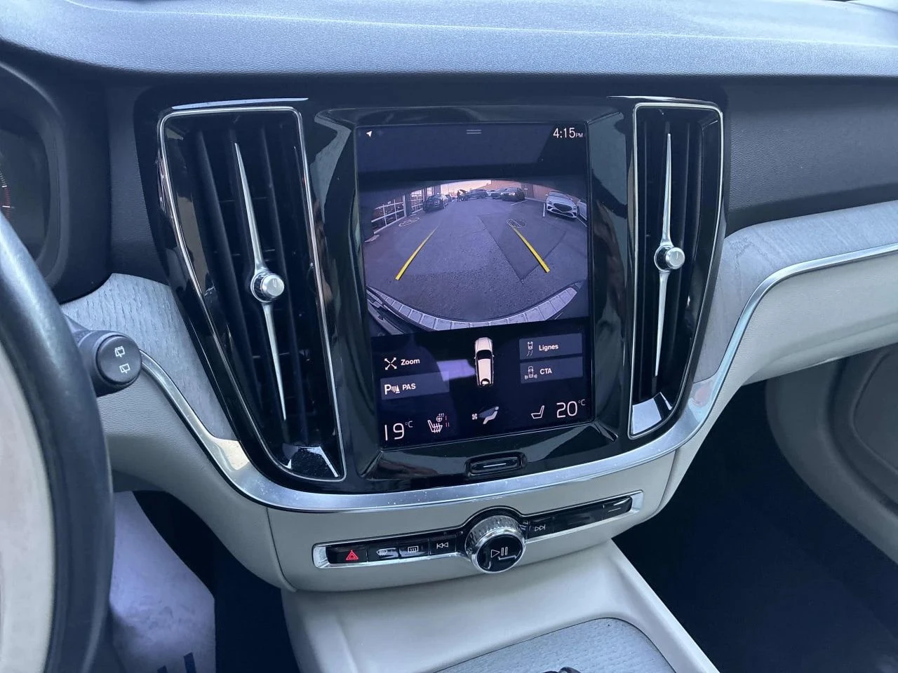 Volvo V60 Cross Country, снимка 8 - Автомобили и джипове - 56710763