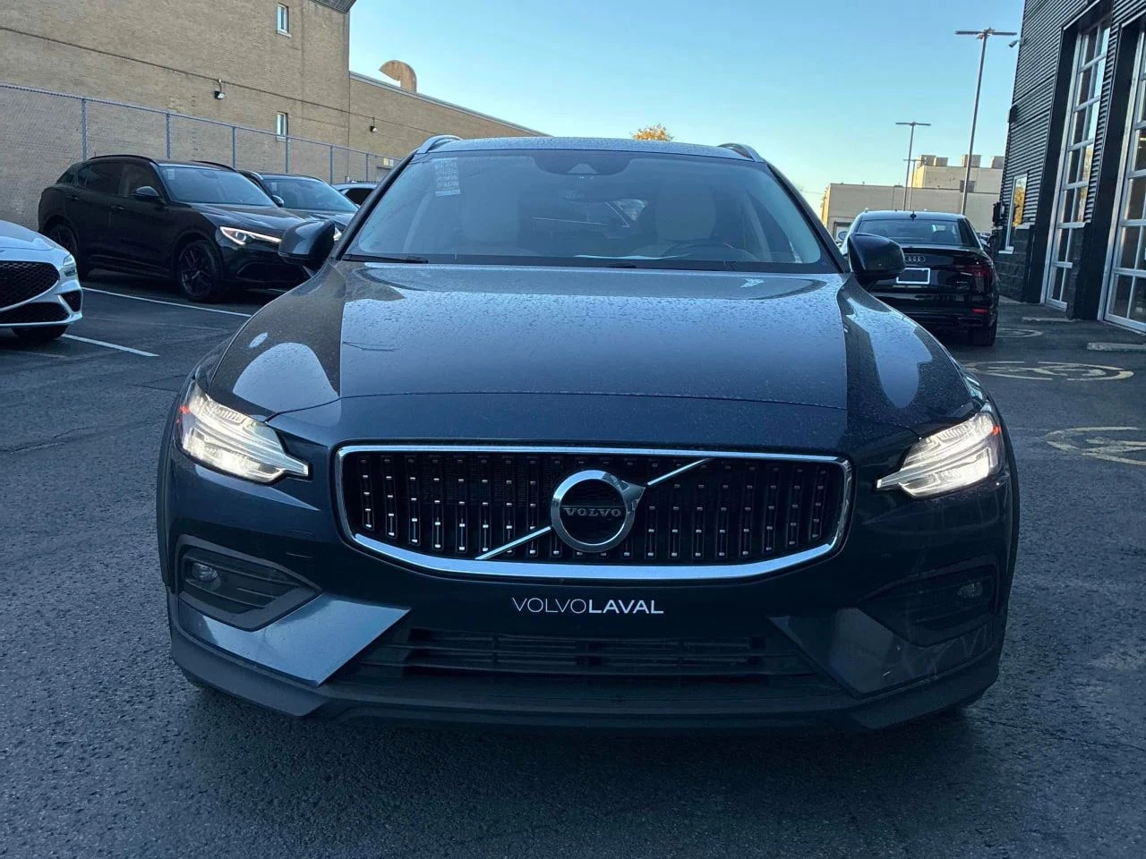 Volvo V60 Cross Country, снимка 6 - Автомобили и джипове - 56710763