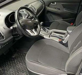 Kia Sportage 2.0 CRDI, снимка 13