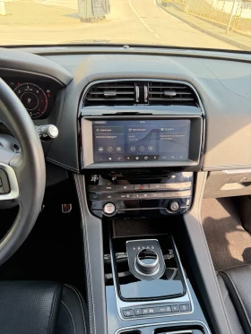 Jaguar F-PACE 2.0 D AWD CHEQUERED FLAG, снимка 11