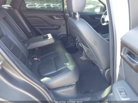 Jaguar F-PACE * Prestige* Awd* ПАНО* KEYLESS* Camera* ПОДГРЕВ* , снимка 8