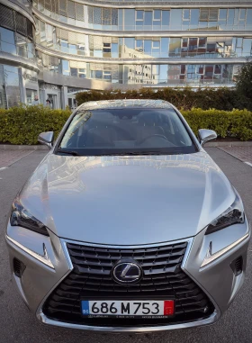     Lexus NX 300h 10  / LUXURY / / 