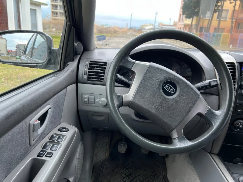 Kia Sorento 2.5 CRDI, снимка 3 - Автомобили и джипове - 47563344