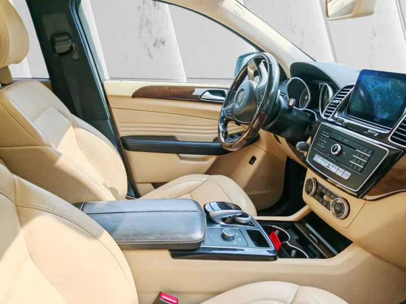Mercedes-Benz GLE 350 ОЧАКВАН ВНОС Mercedes GLE350d AMG LINE 3xTV , снимка 7 - Автомобили и джипове - 50715058
