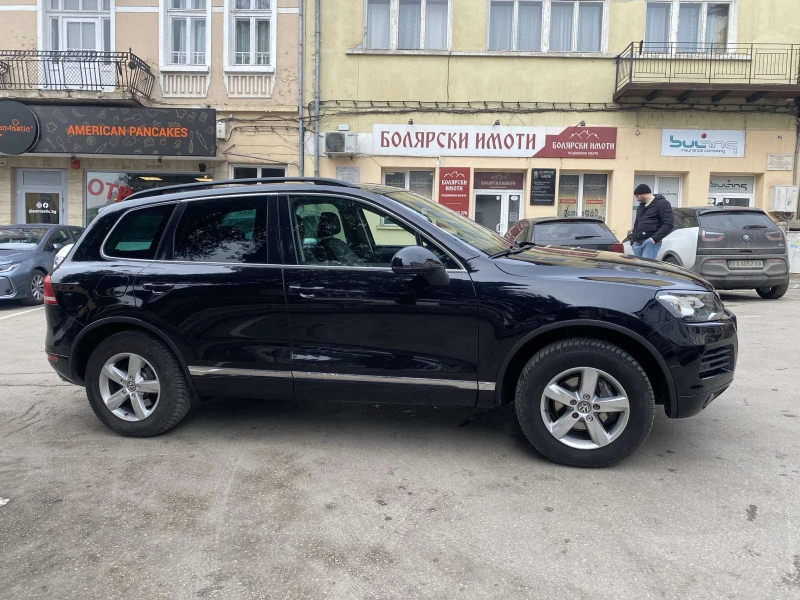VW Touareg 3.0 TDI, снимка 4 - Автомобили и джипове - 51992324