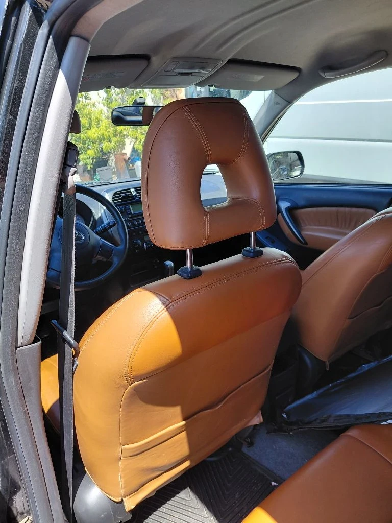 Toyota Rav4, снимка 9 - Автомобили и джипове - 55341847