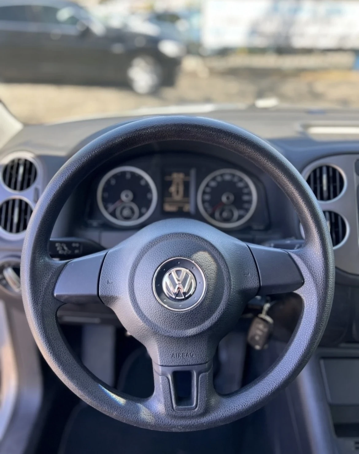 VW Tiguan 2.0TDI - изображение 8