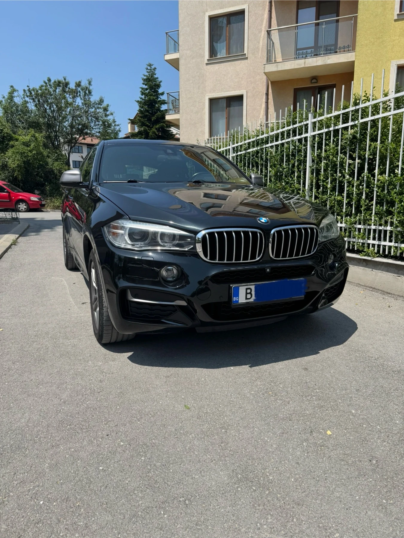 BMW X6 M50d - изображение 2