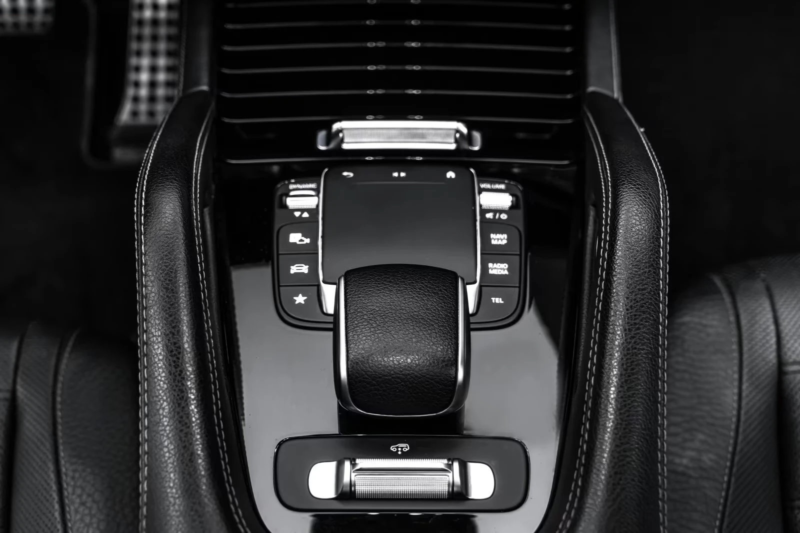 Mercedes-Benz GLS 400 d/4MATIC/330HP/AMG/BURM/PANO/360CAM/HUD/KLESS/723f | Mobile.bg   12