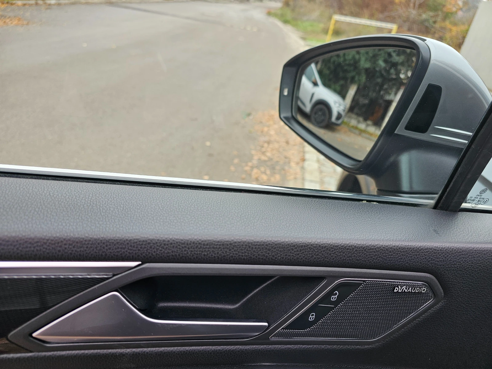 VW Tiguan Allspace Highline 4Motion 2.0tdi 200  DCC | Mobile.bg   11