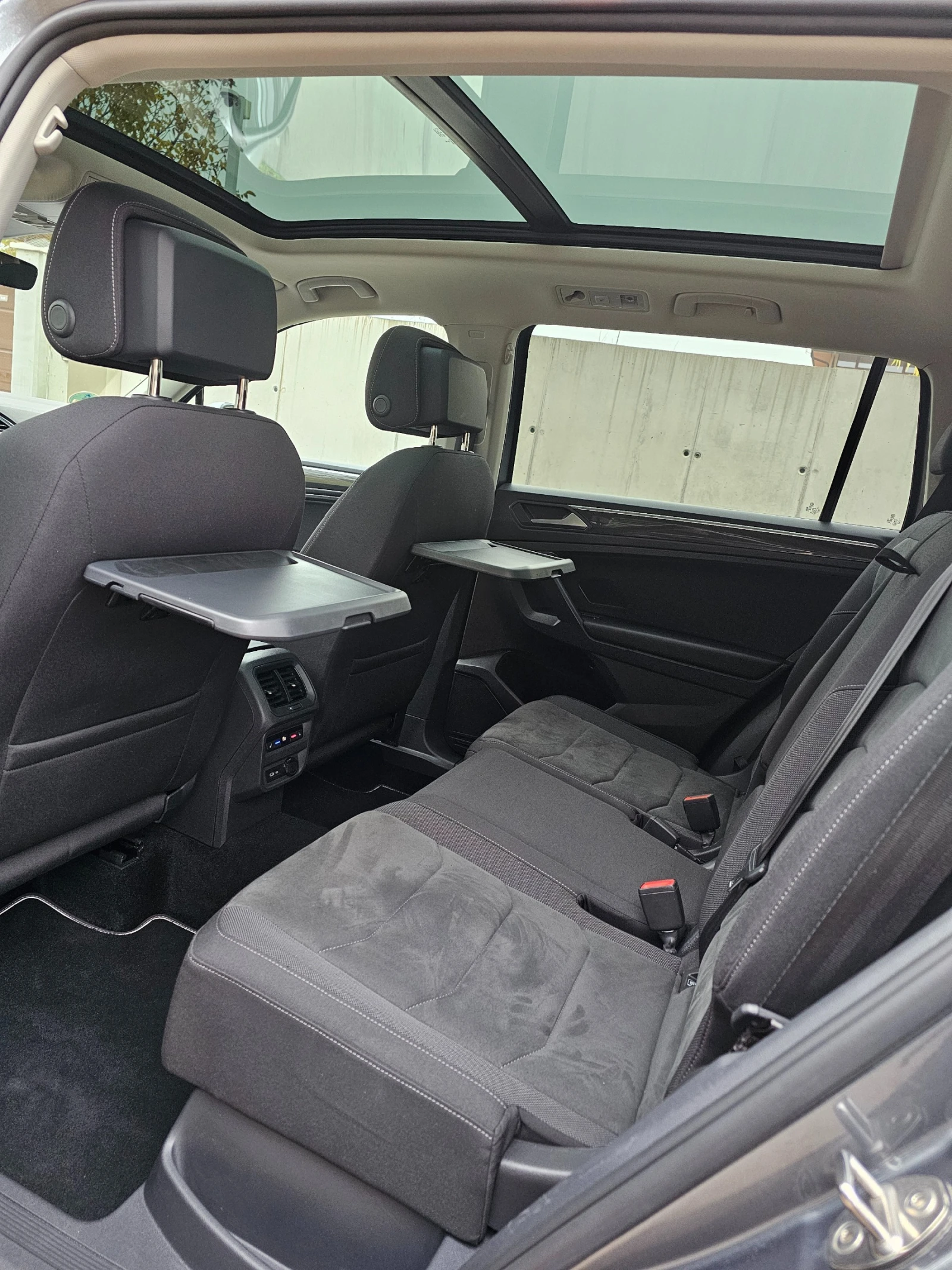 VW Tiguan Allspace Highline 4Motion 2.0tdi 200  DCC | Mobile.bg   15