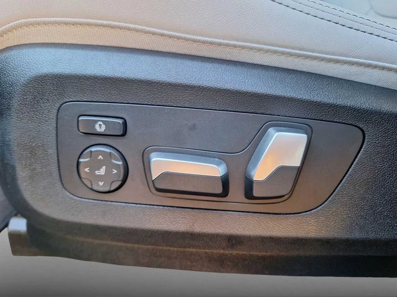 BMW X6 M60/530HP/xDRIVE/PRO/360/H&K/HUD/913v | Mobile.bg � ����������� 12