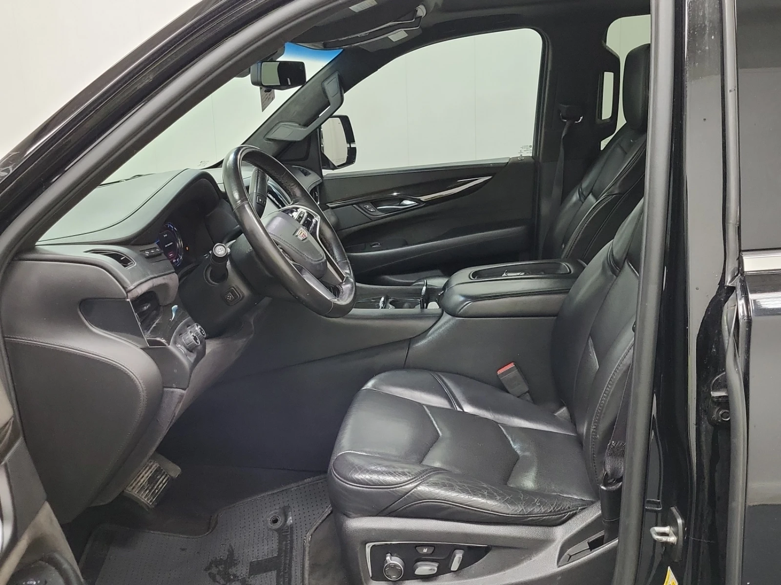 Cadillac Escalade Platinum - изображение 7