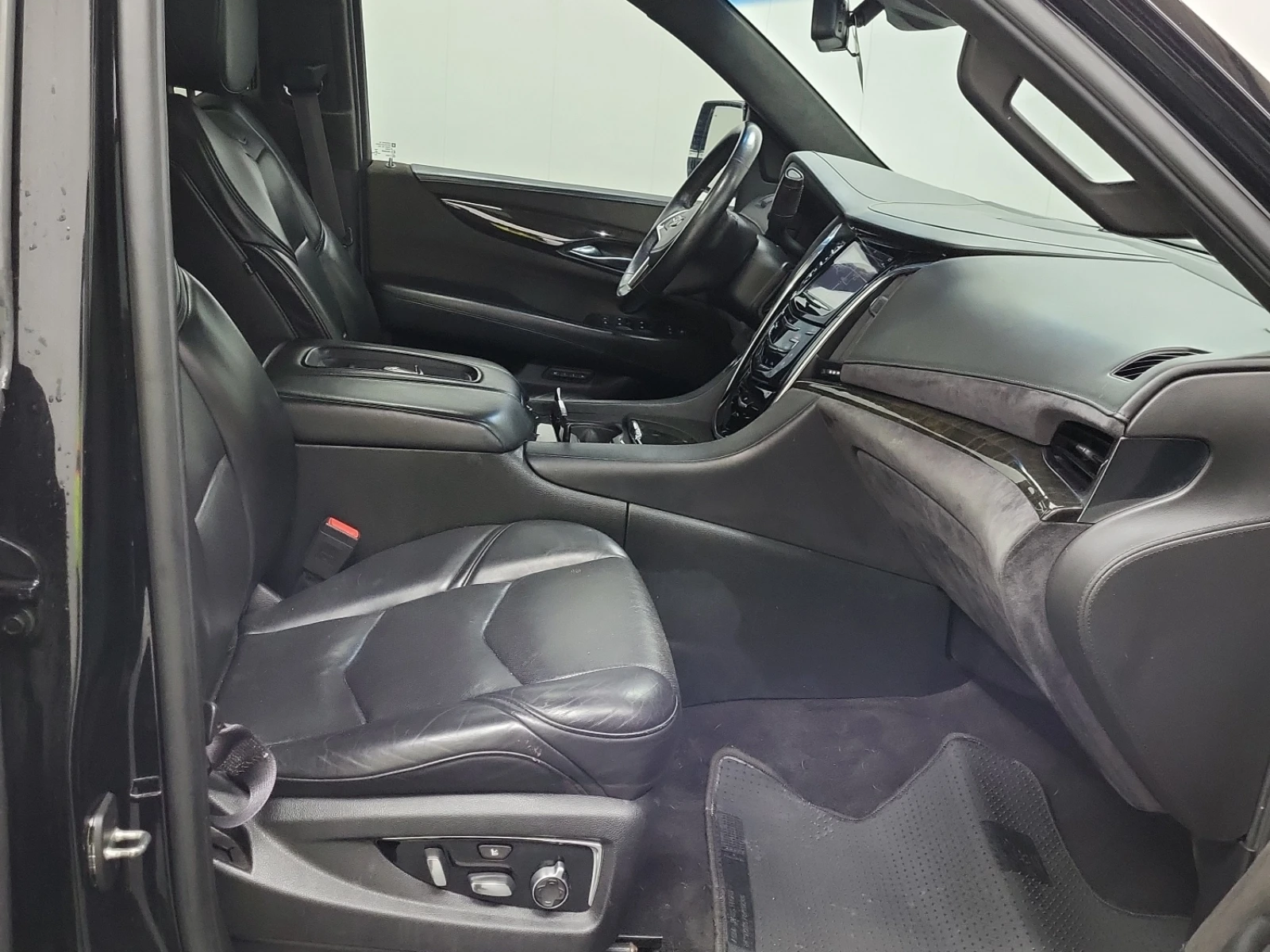 Cadillac Escalade Platinum - изображение 8