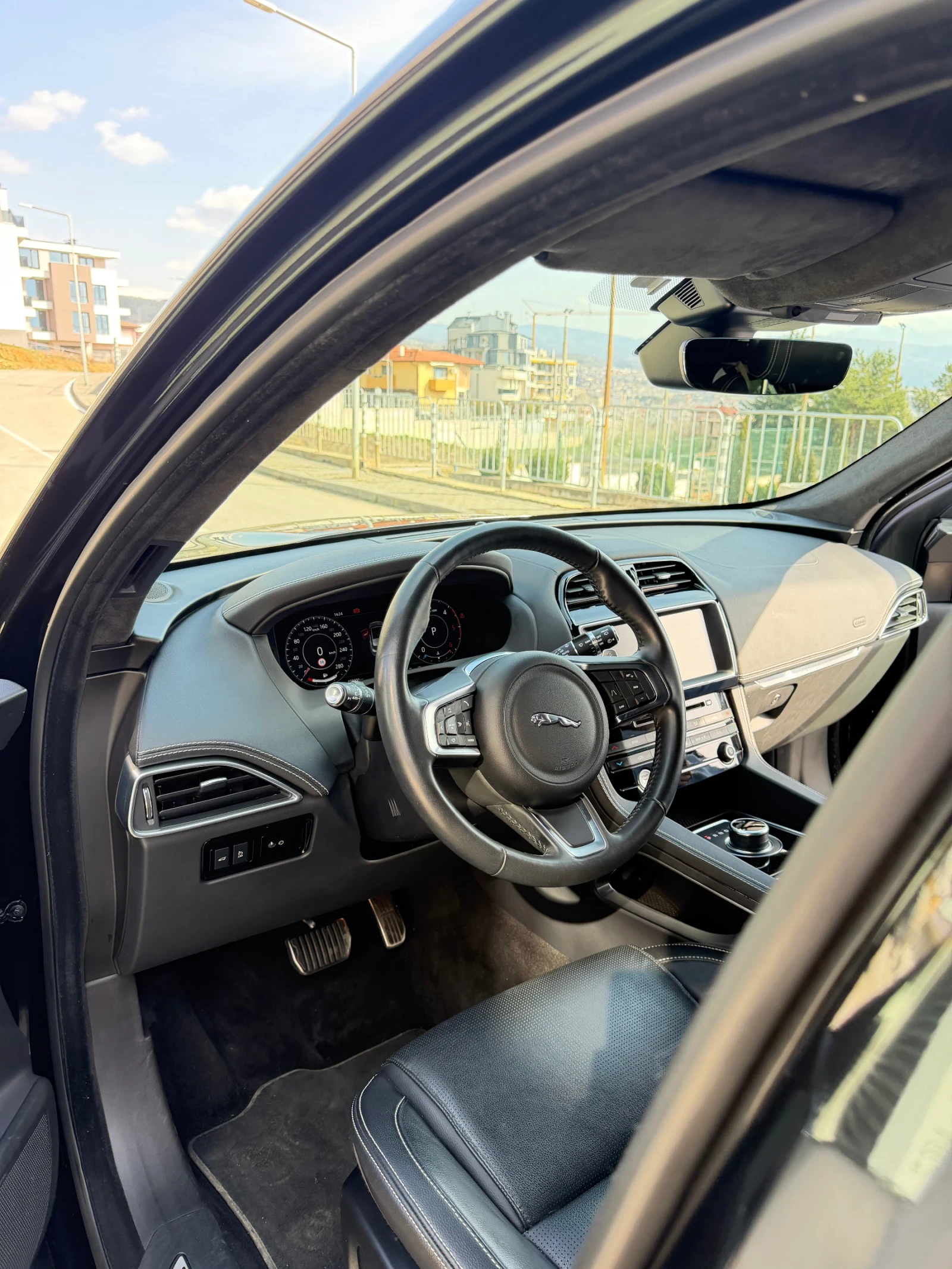 Jaguar F-PACE 2.0 D AWD CHEQUERED FLAG, снимка 12 - Автомобили и джипове - 53713135