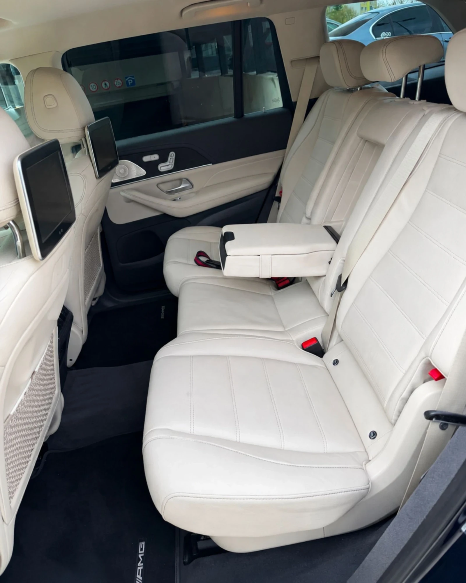 Mercedes-Benz GLS 400 ОЧАКВАН ВНОС Mercedes GLS400d AMGLine360BURMPANORA, снимка 12 - Автомобили и джипове - 54959454