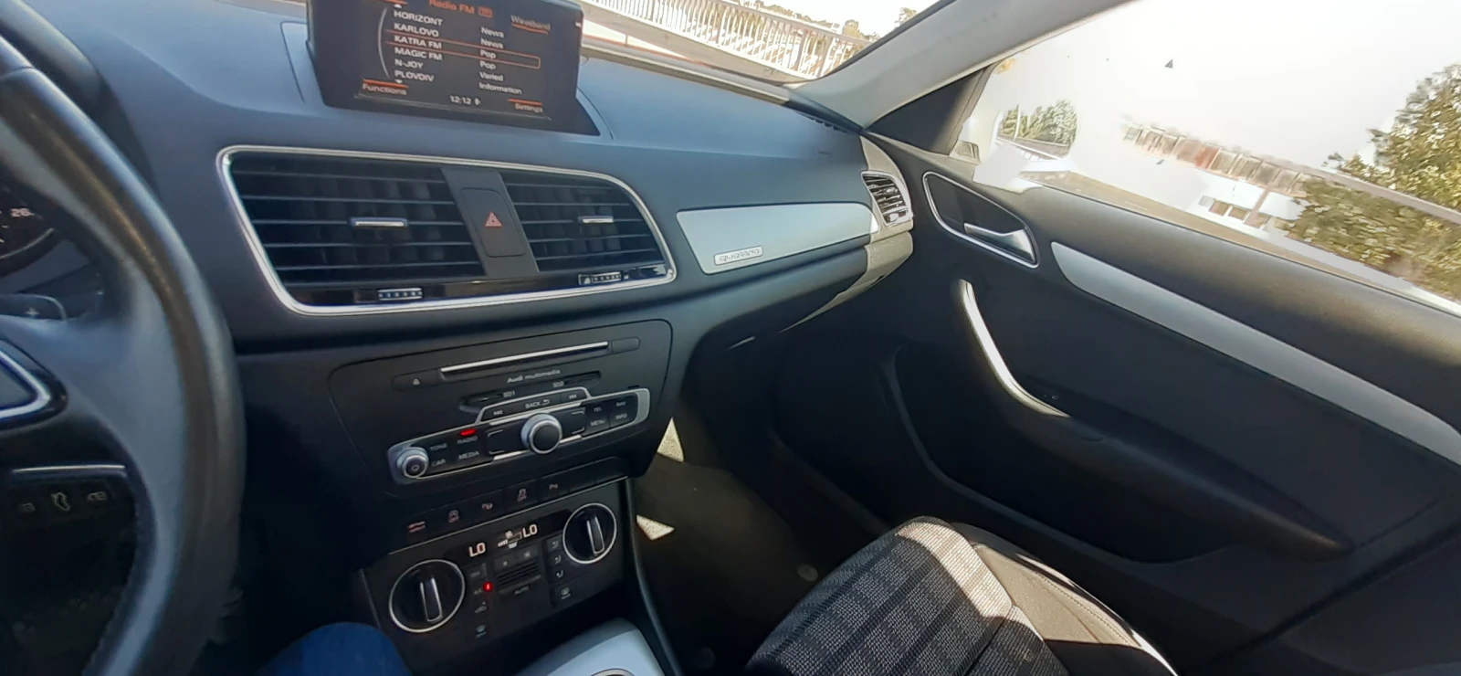 Audi Q3 2.0 QUATRO-УНИКАТ, снимка 12 - Автомобили и джипове - 54984605
