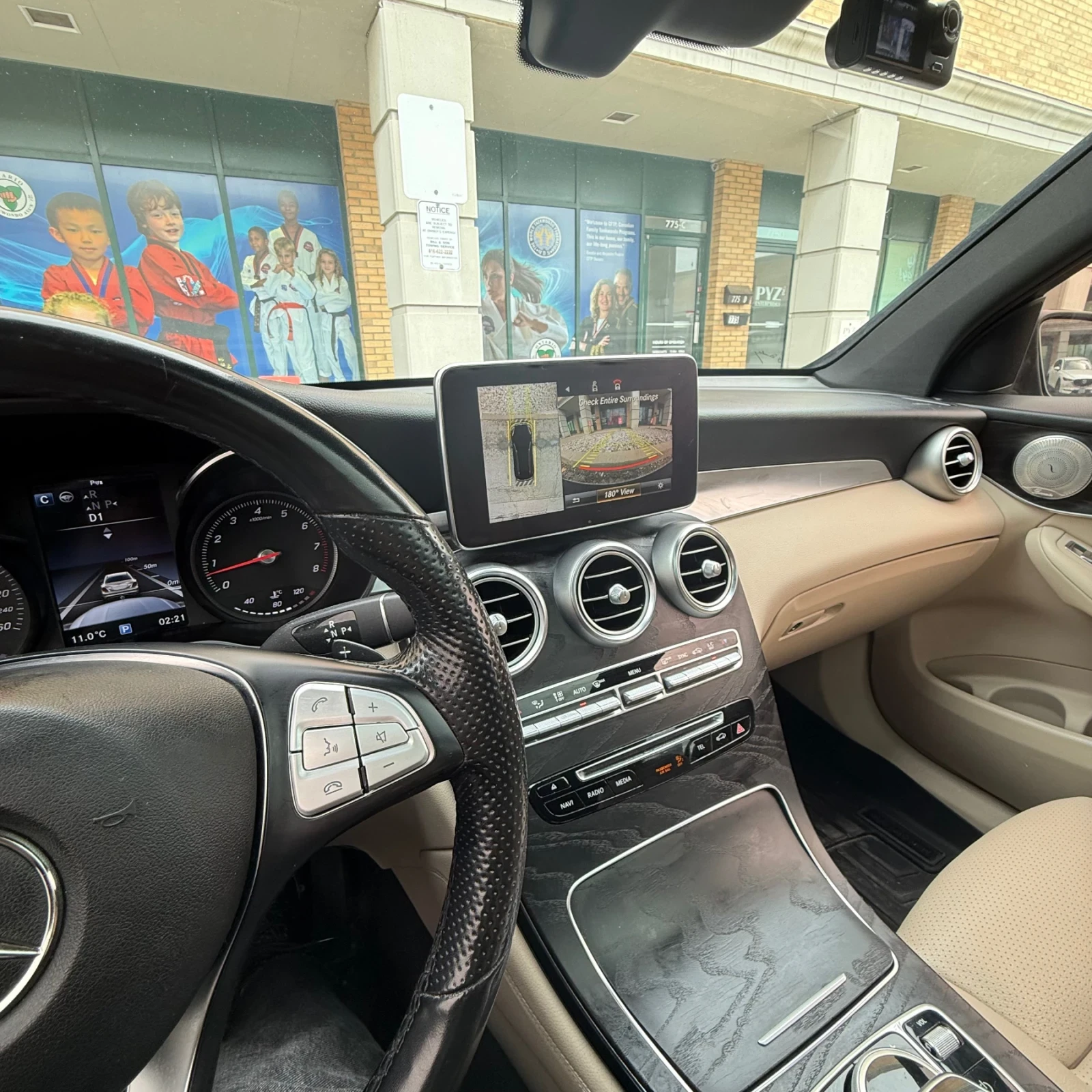 Mercedes-Benz GLC 300 2019-AMG Premium-Technology пакет, Black Line , снимка 4 - Автомобили и джипове - 55534897