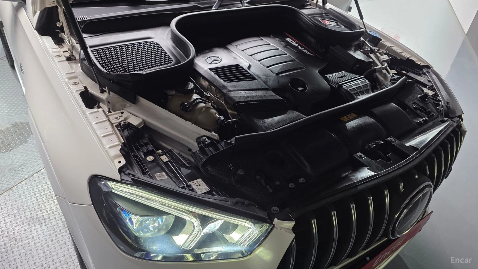 Mercedes-Benz GLE 53 4MATIC AMG* BURMESTER* DISTRONIC* ПОДГРЕВ* ОБДУХВАНЕ* 360, снимка 17 - Автомобили и джипове - 55557762