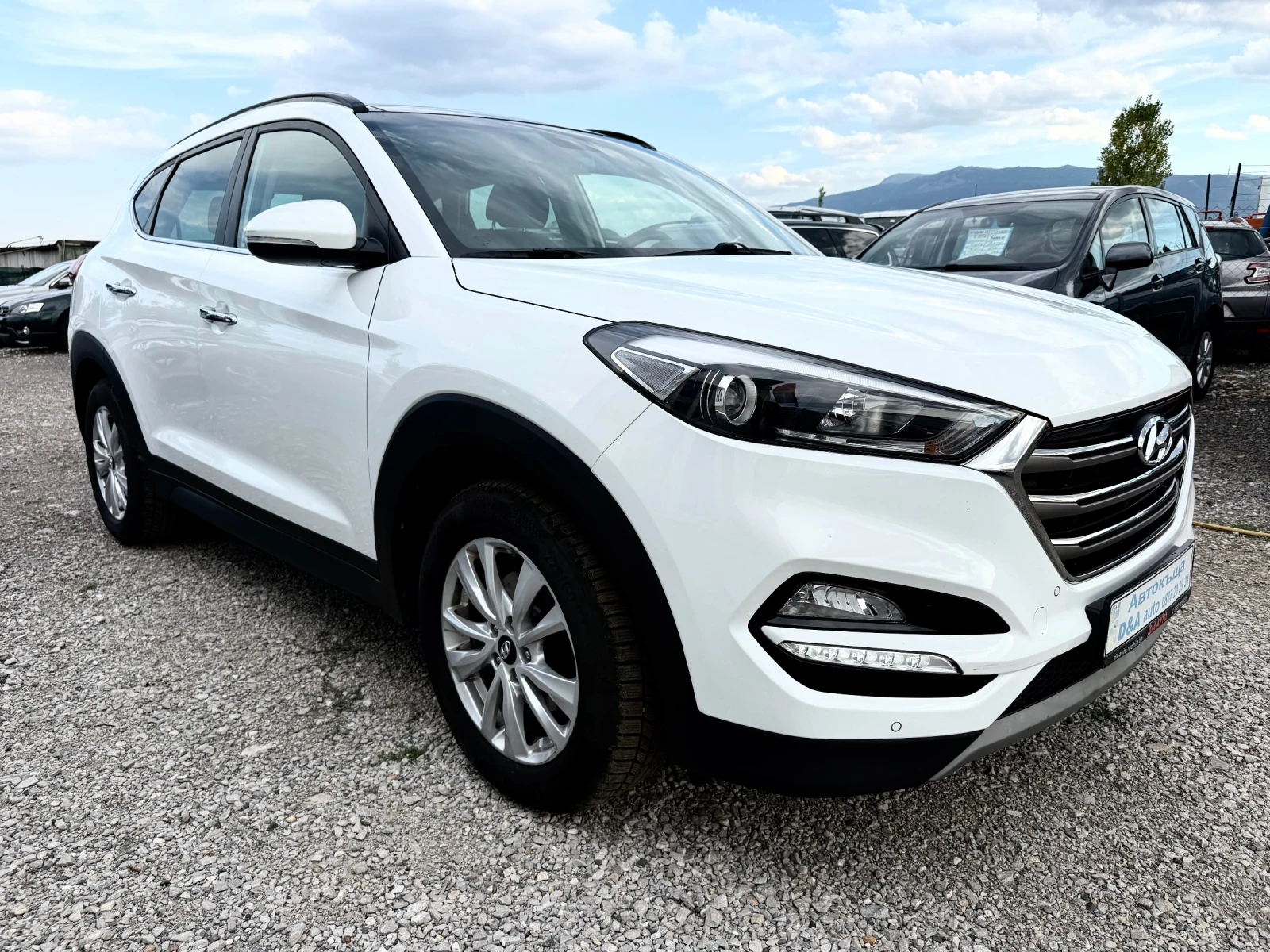 Hyundai Tucson 2.0CRDI 185к.с 4WD Швейцария, снимка 3 - Автомобили и джипове - 55837786