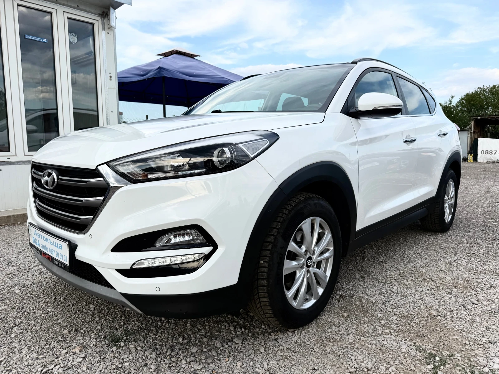 Hyundai Tucson 2.0CRDI 185к.с 4WD Швейцария, снимка 2 - Автомобили и джипове - 55837786