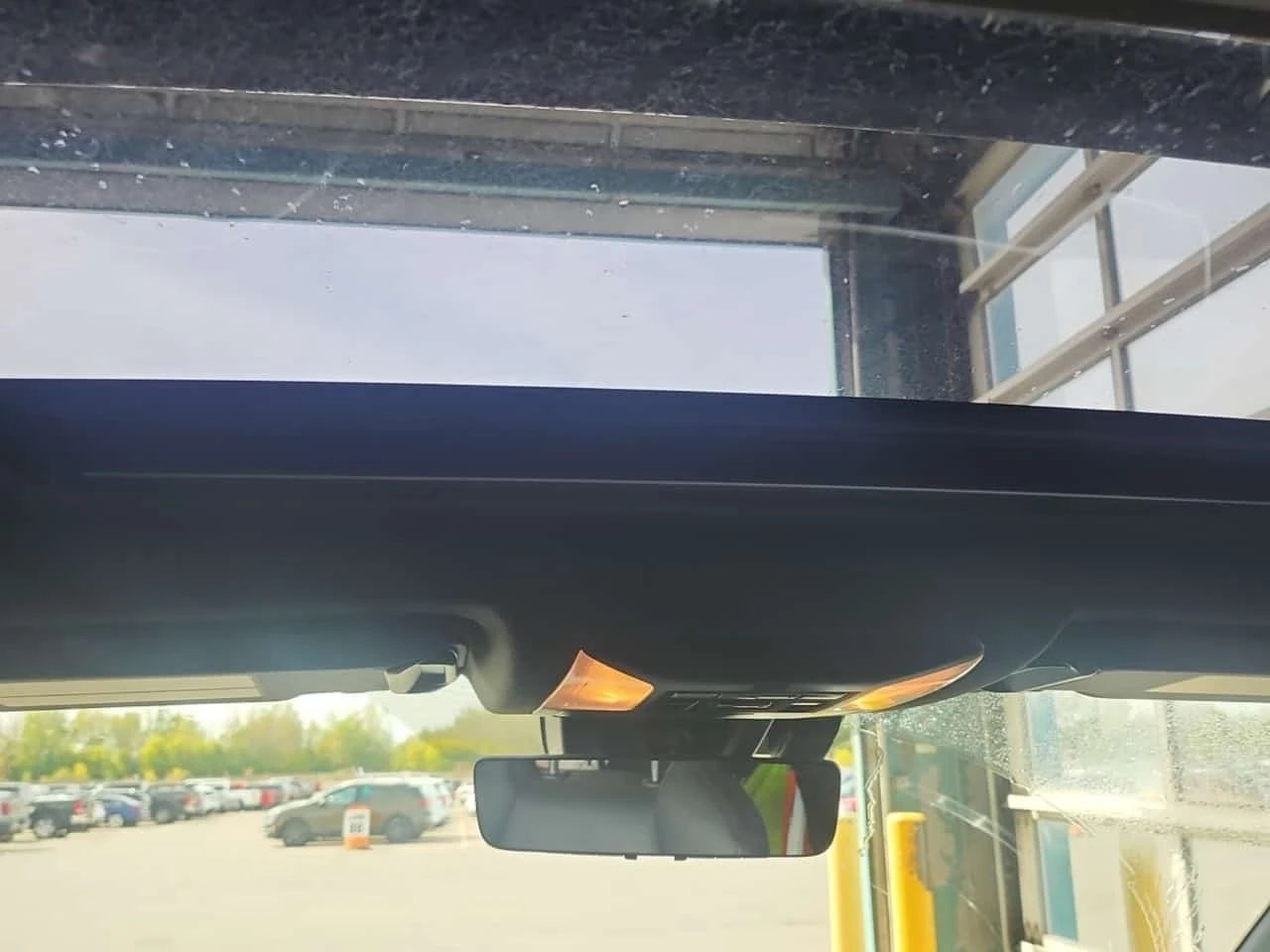 Toyota Rav4 PRIME * PLUG-IN HYBRID * XSE * AWD * ARFAX * , снимка 12 - Автомобили и джипове - 56178123