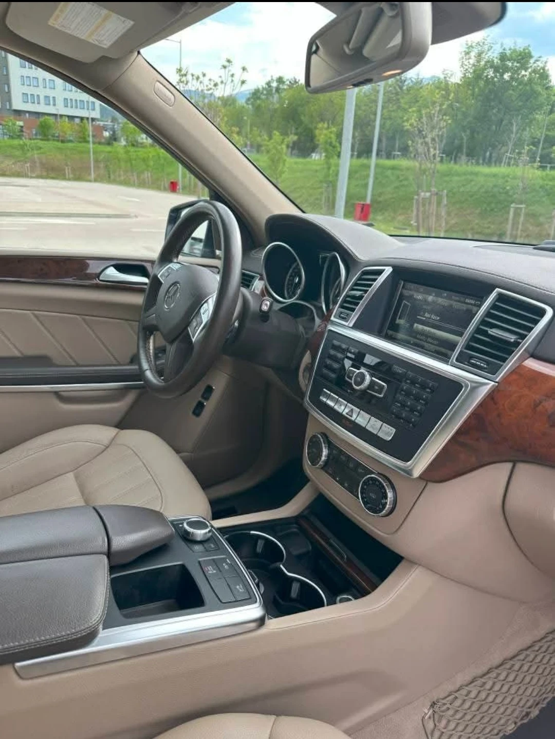Mercedes-Benz GL 350, снимка 9 - Автомобили и джипове - 56450293