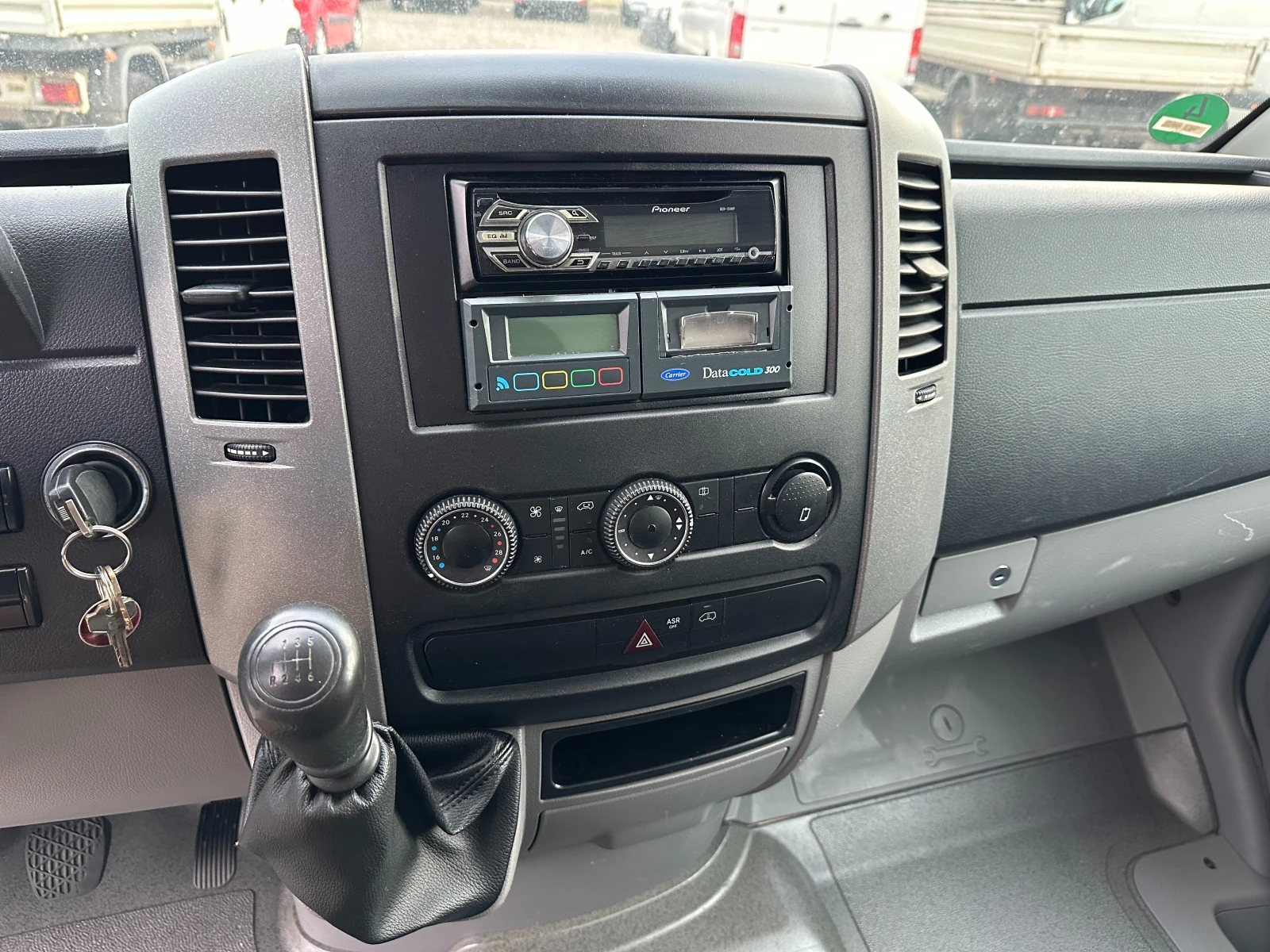 Mercedes-Benz Sprinter 316 ХЛАДИЛЕН / ТОК / КЛИМА - изображение 6