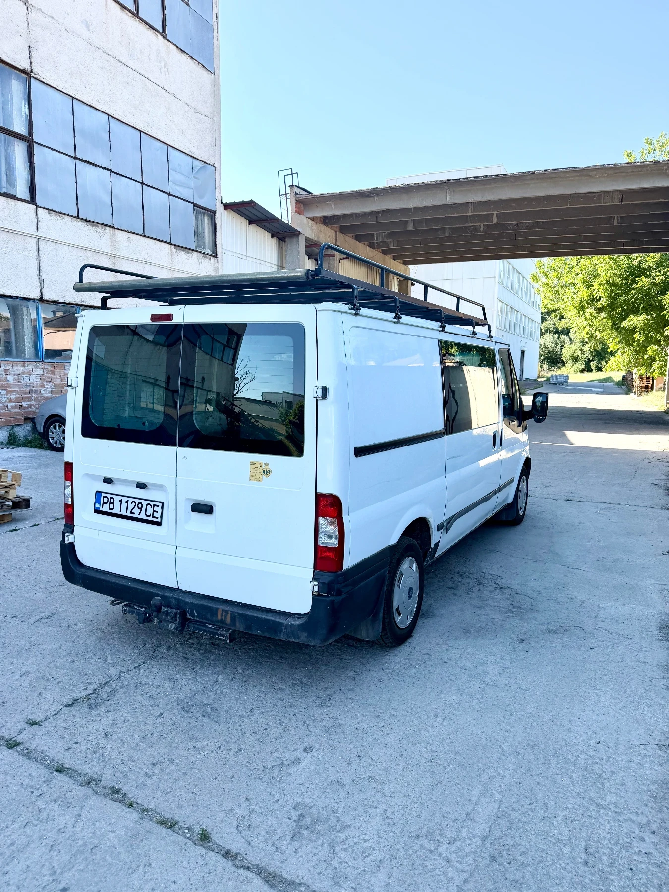 Ford Transit Товарен, 5+ 1, фургон, багажник, снимка 4 - Бусове и автобуси - 55033874