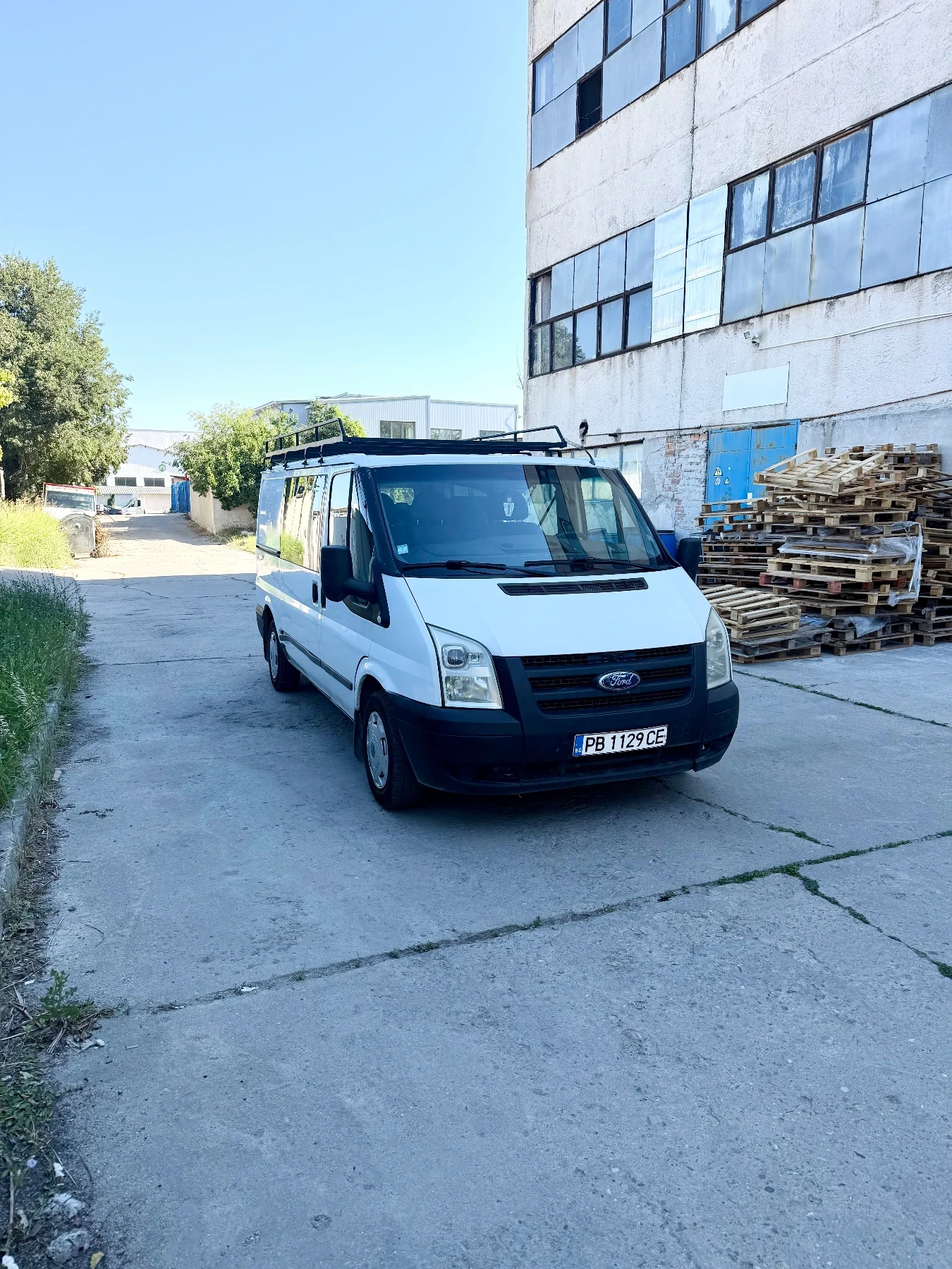 Ford Transit Товарен, 5+ 1, фургон, багажник, снимка 3 - Бусове и автобуси - 55033874
