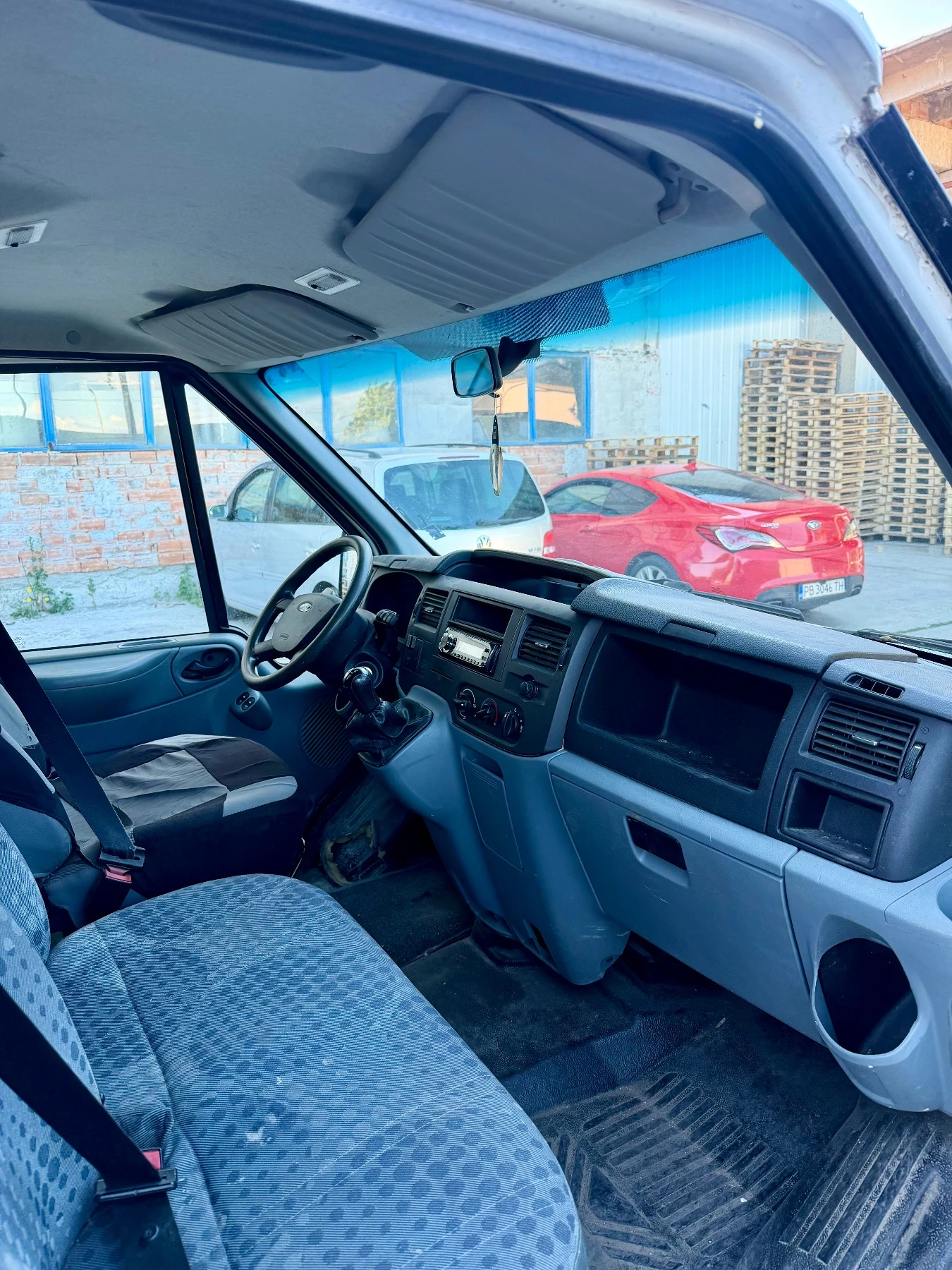 Ford Transit Товарен, 5+ 1, фургон, багажник, снимка 8 - Бусове и автобуси - 55033874