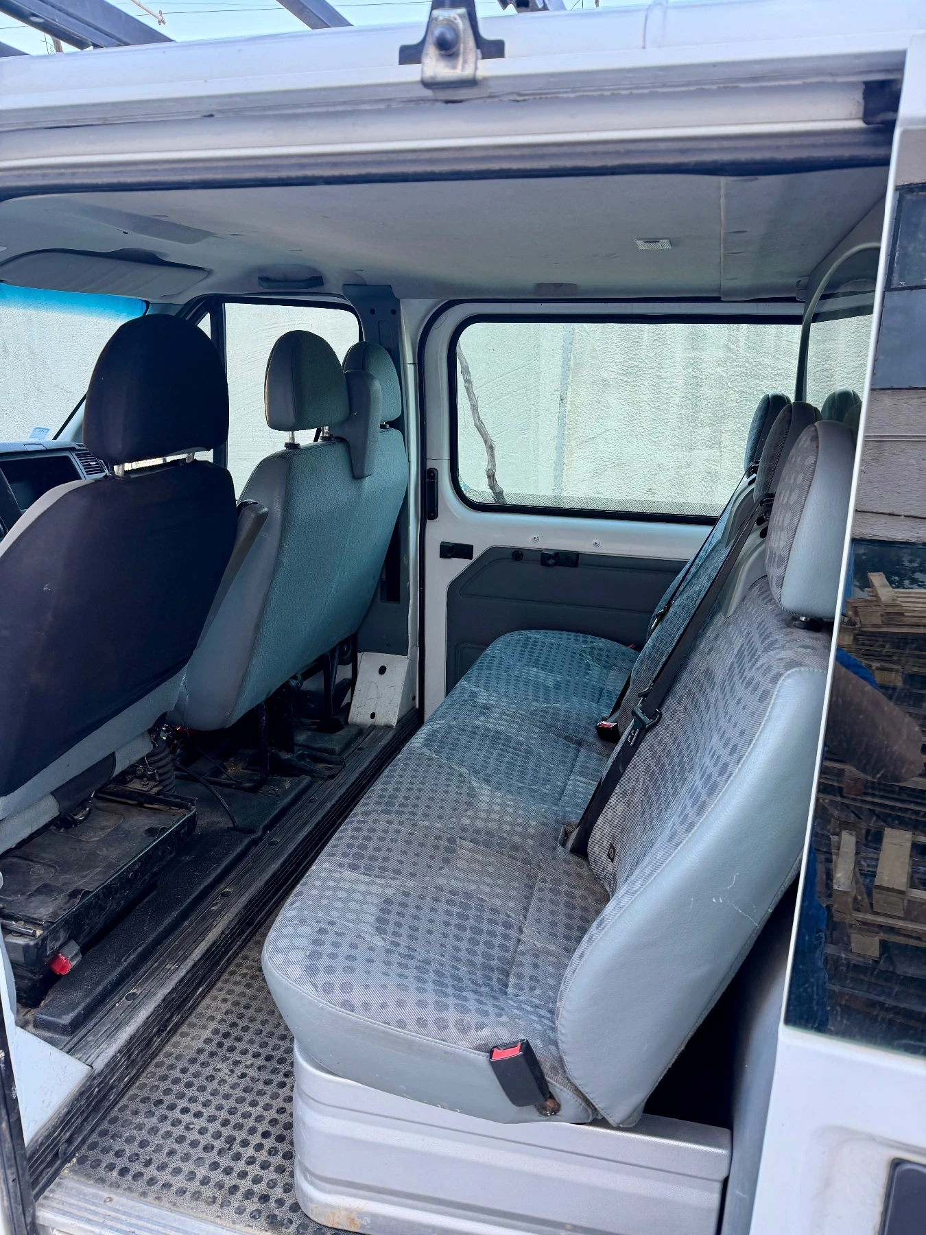 Ford Transit Товарен, 5+ 1, фургон, багажник, снимка 7 - Бусове и автобуси - 55033874