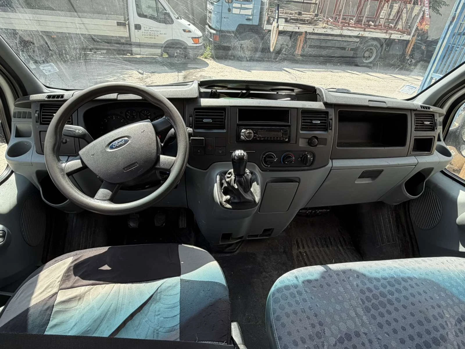 Ford Transit Товарен, 5+ 1, фургон, багажник, снимка 7 - Бусове и автобуси - 55033874