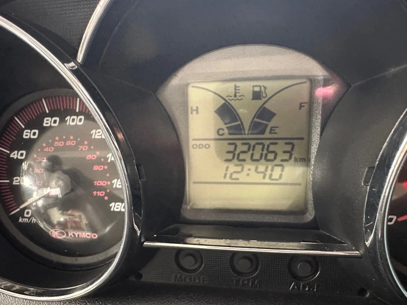 Kymco Downtown 300i 09.2013г., снимка 2 - Мотоциклети и мототехника - 51894765