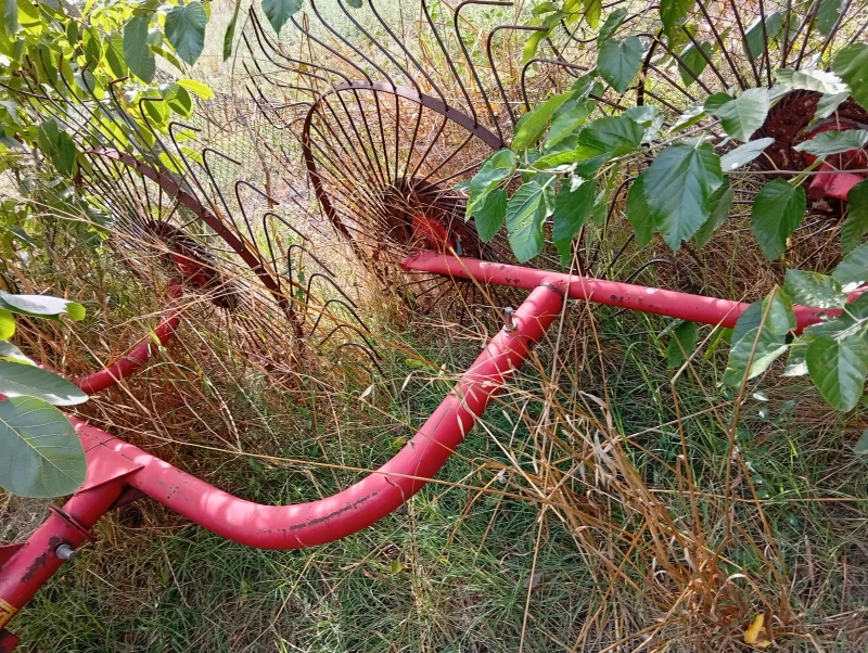 Сенообръщачка Друга марка