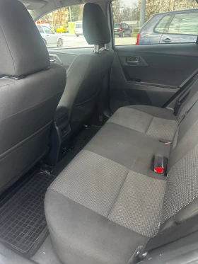 Toyota Auris, снимка 12