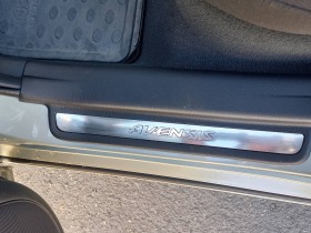 Toyota Avensis, снимка 14 - Автомобили и джипове - 45572675