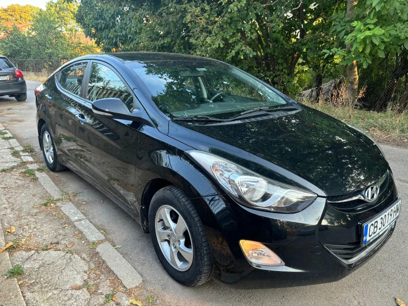 Hyundai Elantra, снимка 9 - Автомобили и джипове - 46930634