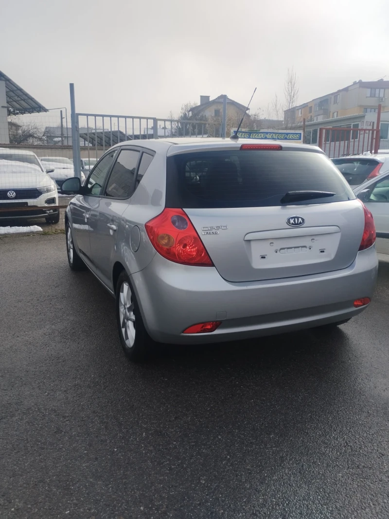 Kia Ceed 1.6 benzin , снимка 6 - Автомобили и джипове - 48497713