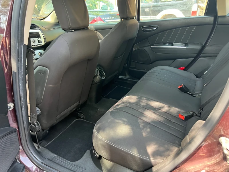 Lancia Delta 1.6 MJT , снимка 9 - Автомобили и джипове - 52365762