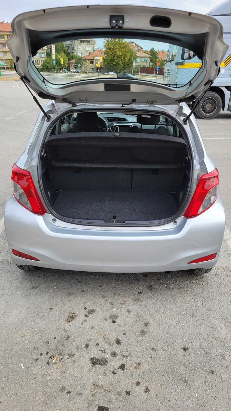 Toyota Yaris 1, 4 D-4D, снимка 10 - Автомобили и джипове - 52018031