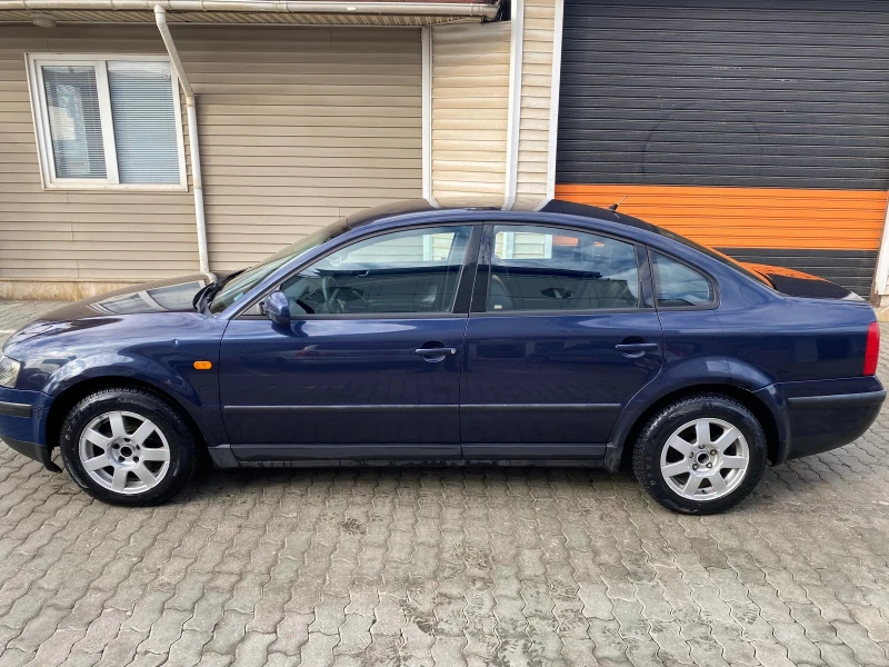 VW Passat, снимка 4 - Автомобили и джипове - 53125313