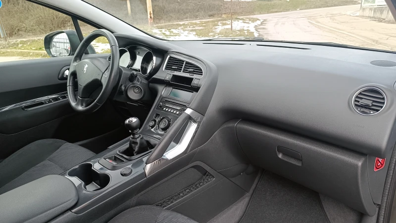 Peugeot 3008 1.6HDi , снимка 9 - Автомобили и джипове - 53201364