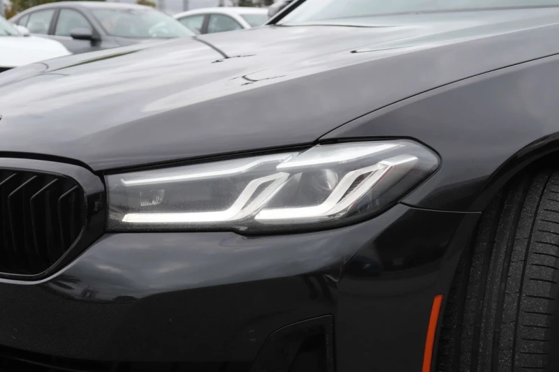 BMW 530 xDrive * CARFAX * Headup * ПОДГРЕВИ, снимка 4 - Автомобили и джипове - 53340612