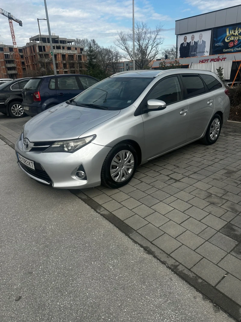 Toyota Auris, снимка 2 - Автомобили и джипове - 53495682