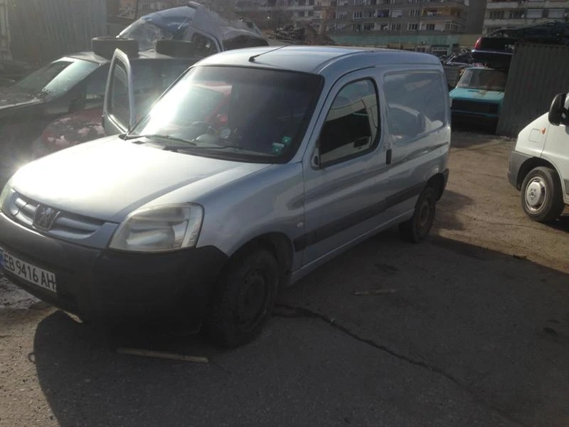 Peugeot Partner 1.9D, снимка 3 - Автомобили и джипове - 43182268